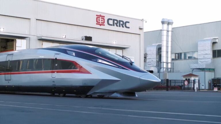 1 chinas unveils the worlds fastest high speed train with a top speed of 280 mph