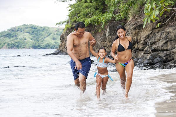 Costa Rica Beach Fertnig GettyImages 171285729 RFE