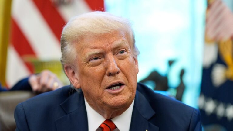 Top Trump 041725 AP Alex Brandon