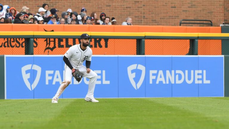 108141053 1746462163336 gettyimages 2209031846 776269888MC00036 Chicago Wh