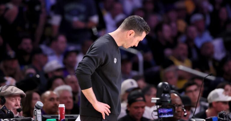 urlhttps3A2F2Fcalifornia times brightspot.s3.amazonaws.com2F0b2F602Fe01866f940f8b1cbdabf8ec708c22F1504231 sp 0429 lakers twolves gm5 rcg 4641