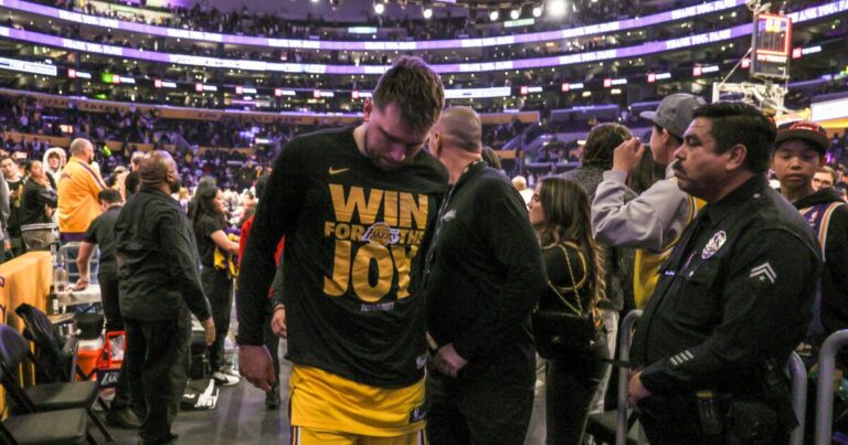 urlhttps3A2F2Fcalifornia times brightspot.s3.amazonaws.com2F762Fed2F4af7484b4bc191f02ed95e84d8a72F1504231 sp 0429 lakers twolves gm5 rcg 8100
